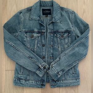 Jean jacket denim lucky brand size small